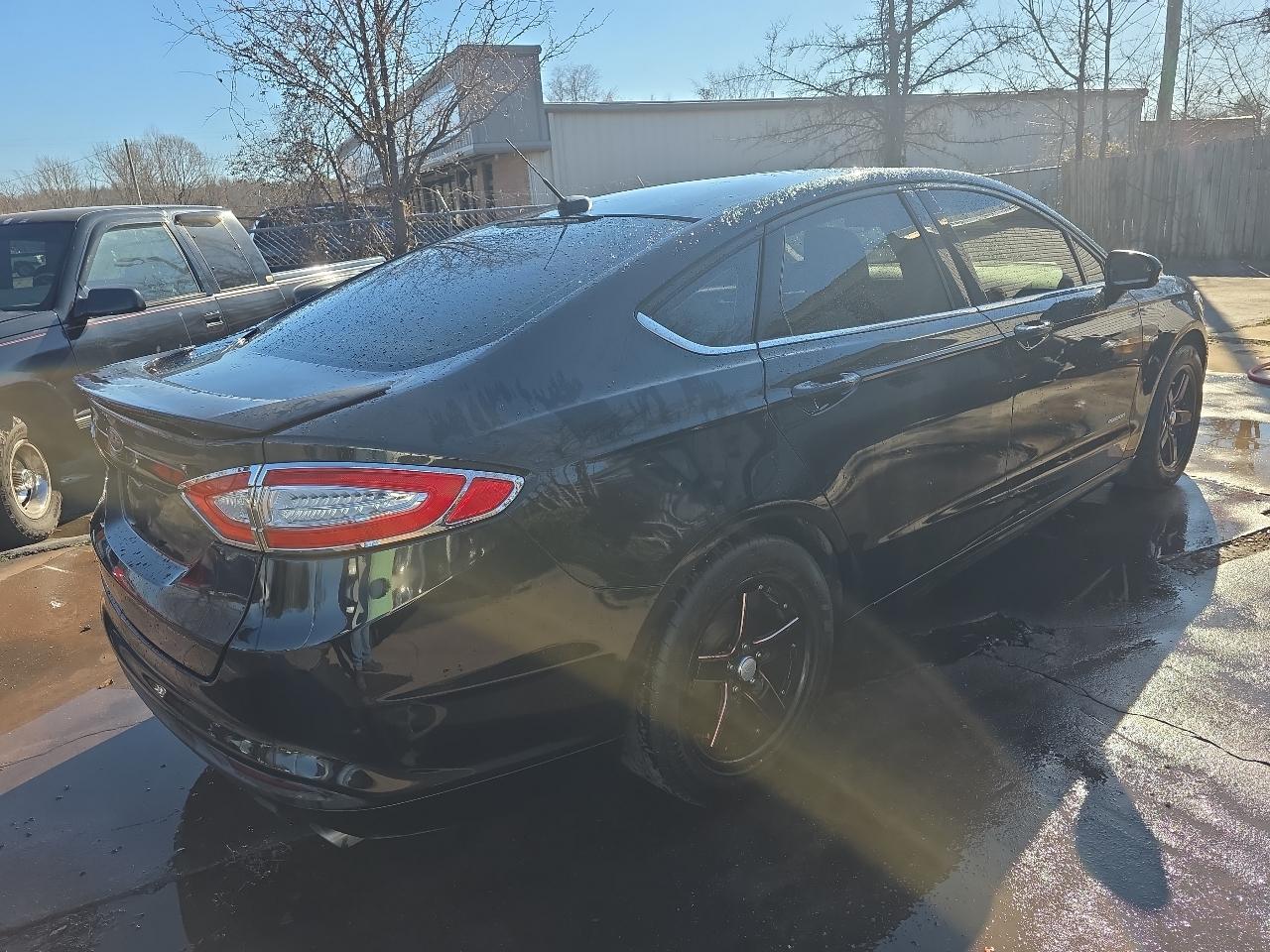 Ford Fusion SE 2013