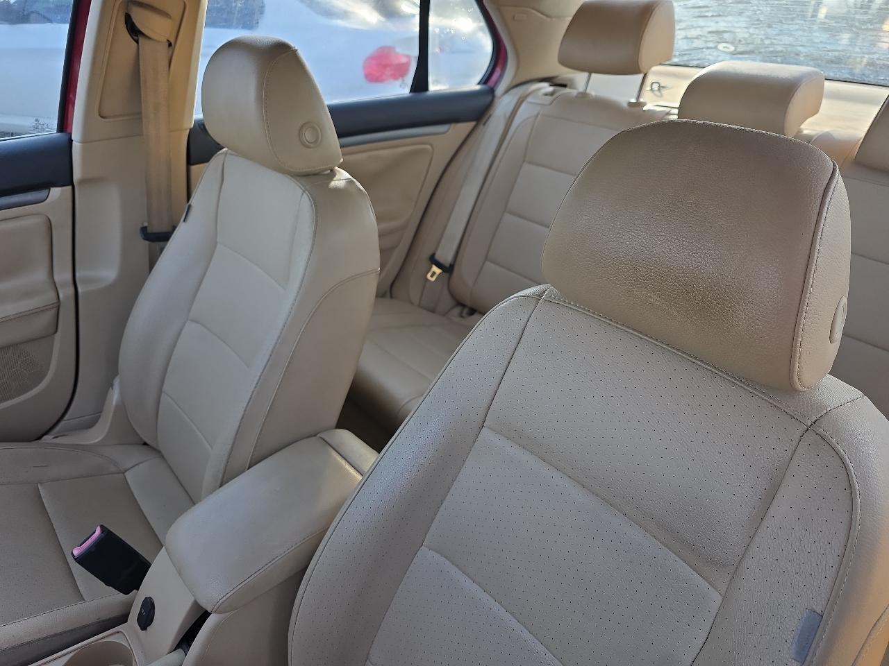 Volkswagen Jetta 2.5L w/ Pkg. 1 & Sunroof 2007