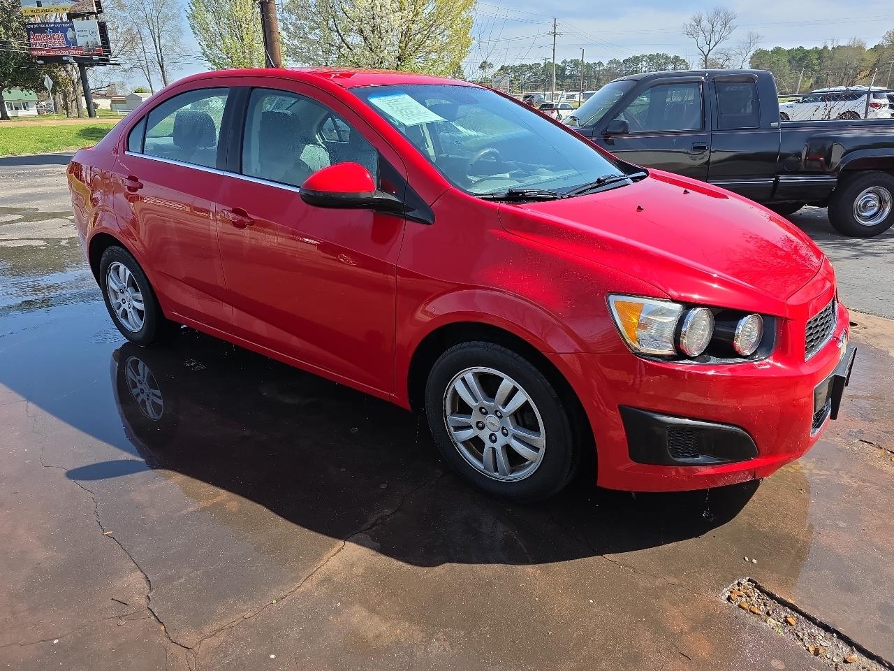 Chevrolet Sonic 2LT Sedan 2012