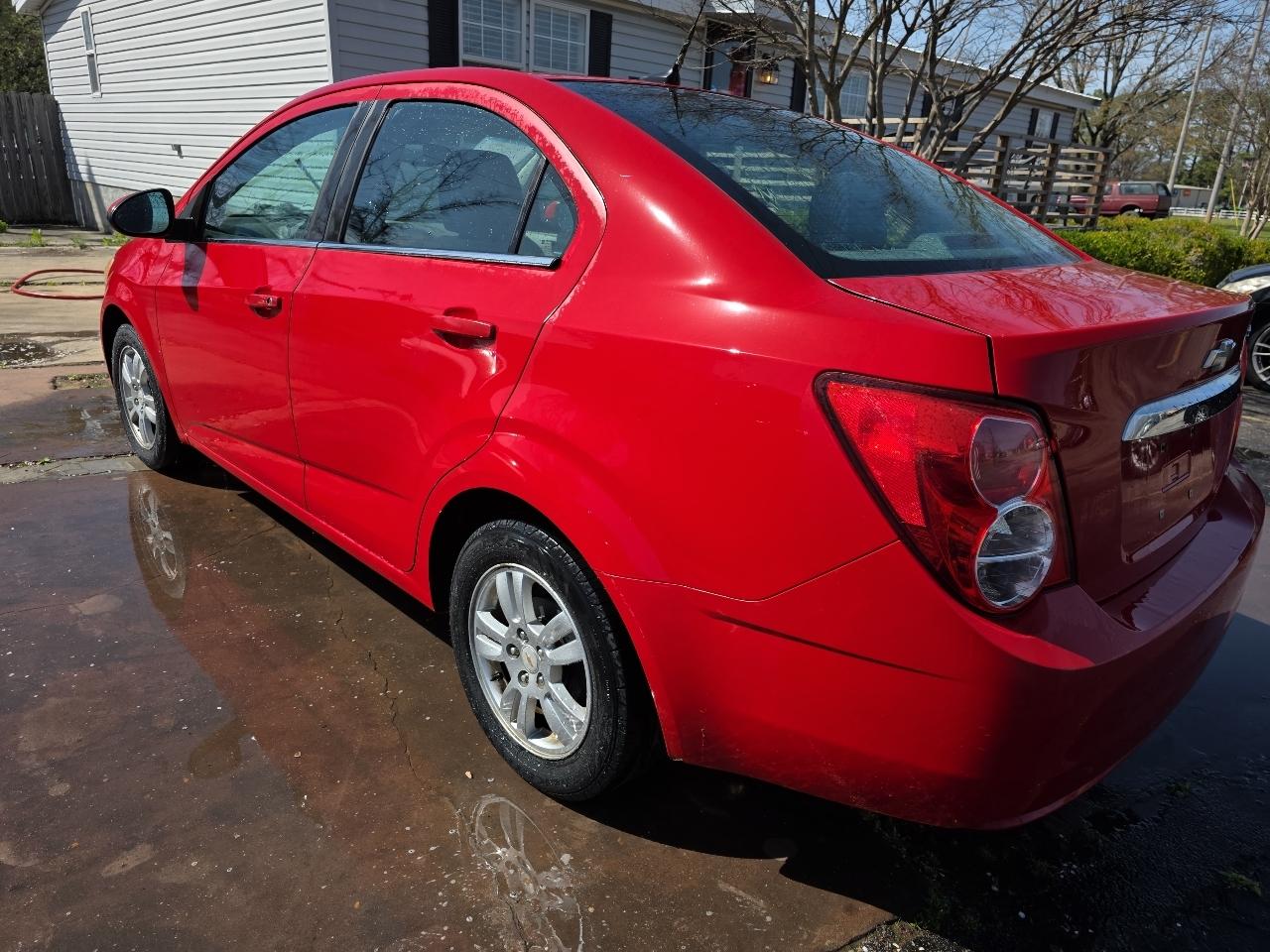 Chevrolet Sonic 2LT Sedan 2012