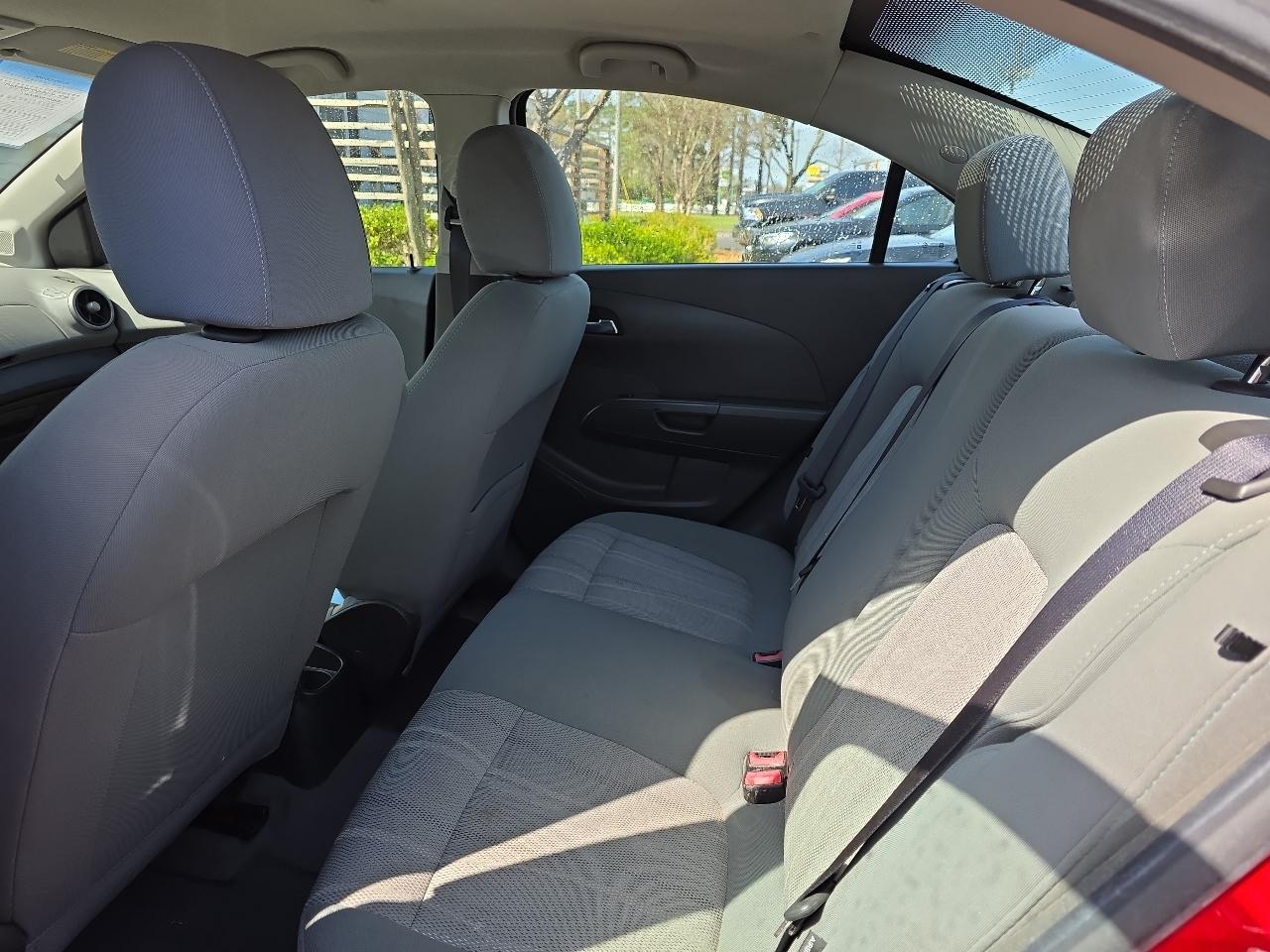 Chevrolet Sonic 2LT Sedan 2012