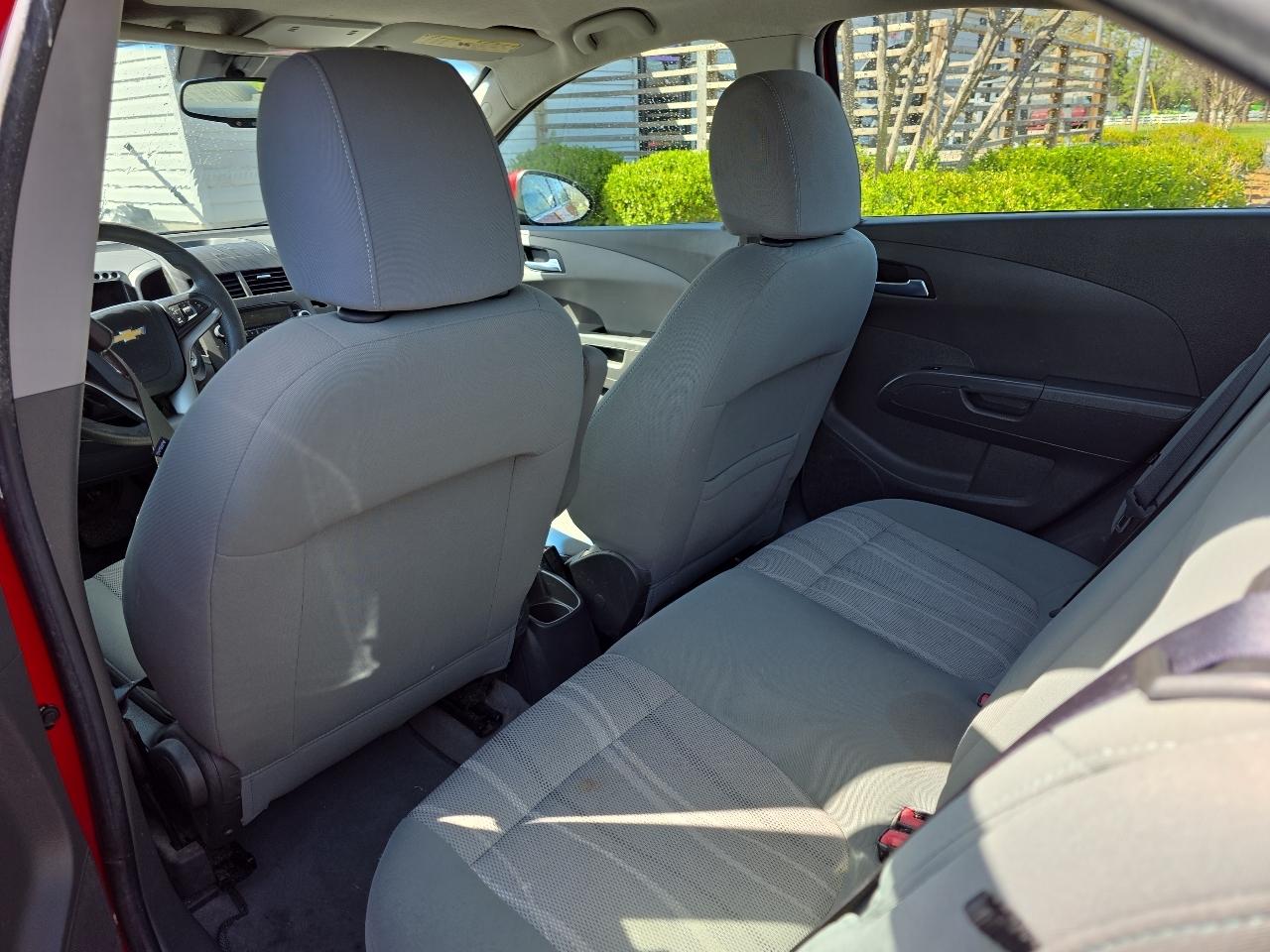 Chevrolet Sonic 2LT Sedan 2012