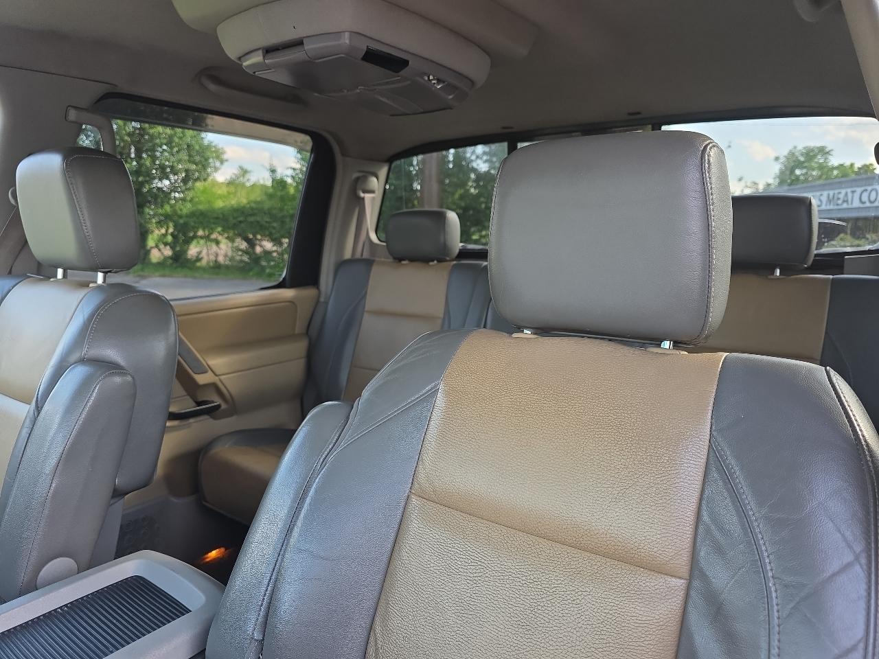 Nissan Titan XE Crew Cab 4WD 2004