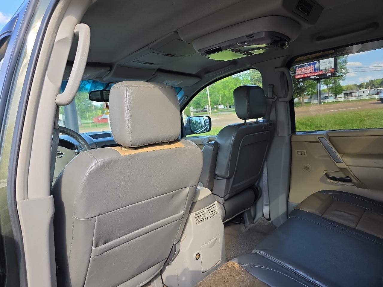 Nissan Titan XE Crew Cab 4WD 2004