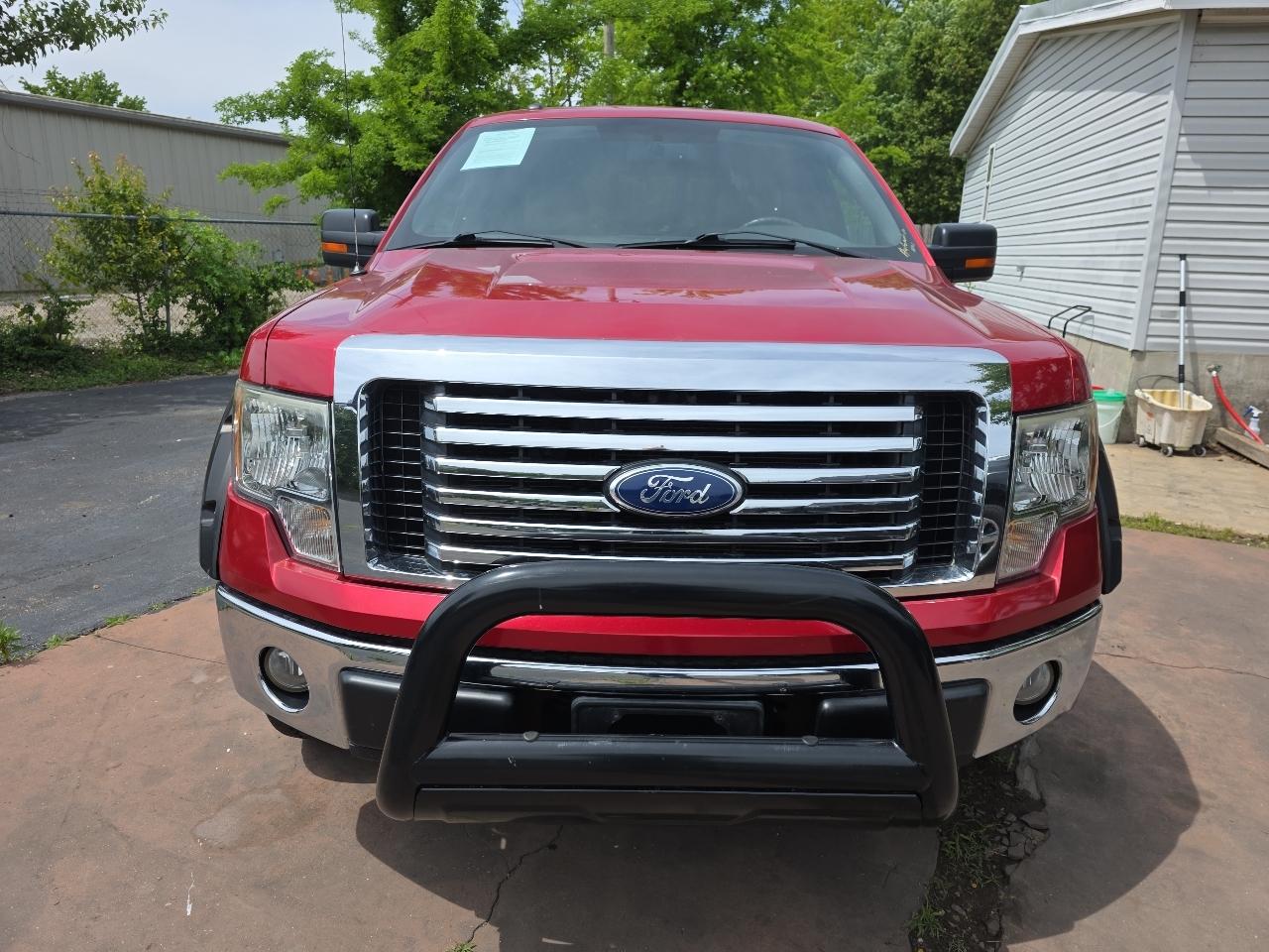 Ford F-150 4WD SuperCab 133" XLT 2010