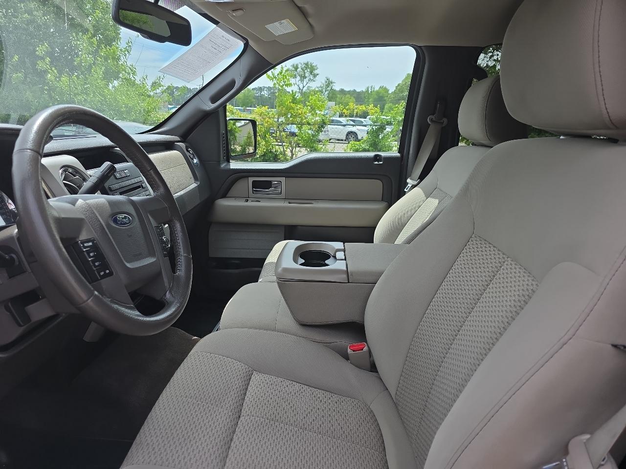 Ford F-150 4WD SuperCab 133" XLT 2010