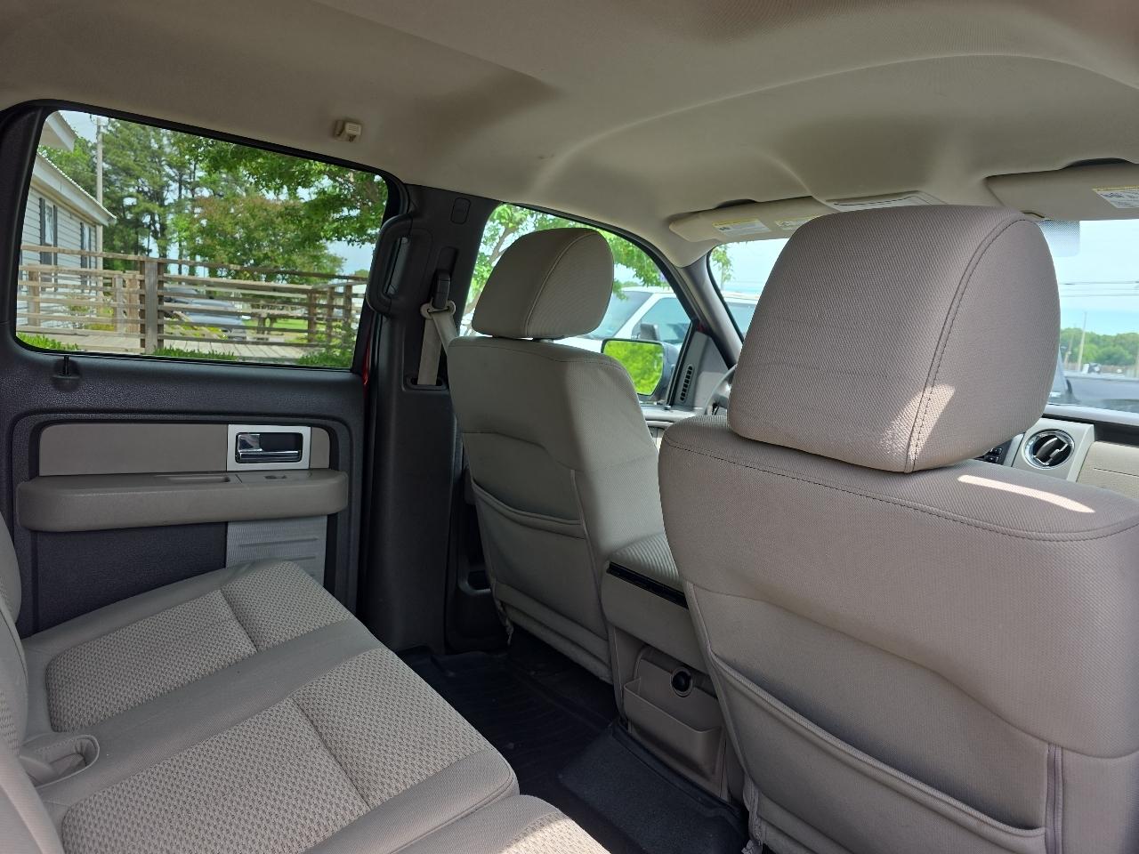 Ford F-150 4WD SuperCab 133" XLT 2010