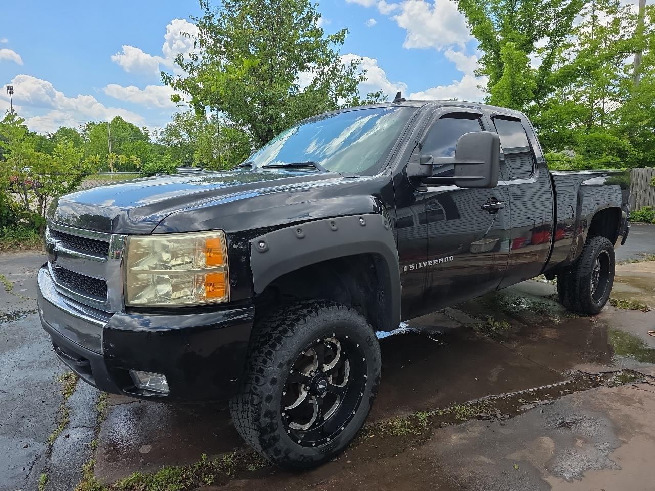 Chevrolet Silverado 1500 1LT Crew Cab 4WD 2007