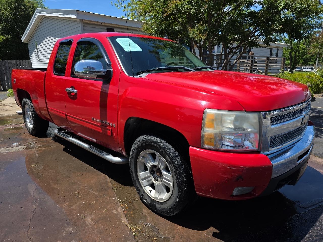 Chevrolet Silverado 1500 4WD Double Cab 147" LT 2009