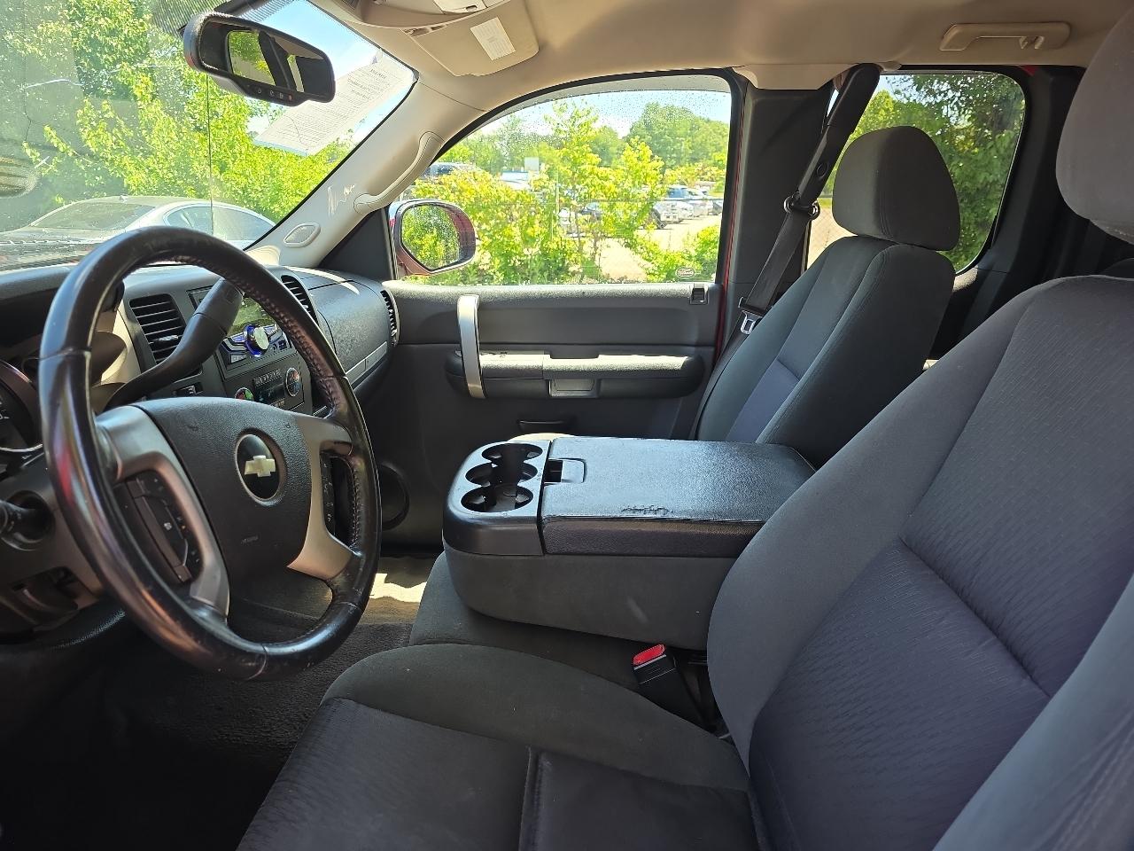 Chevrolet Silverado 1500 4WD Double Cab 147" LT 2009