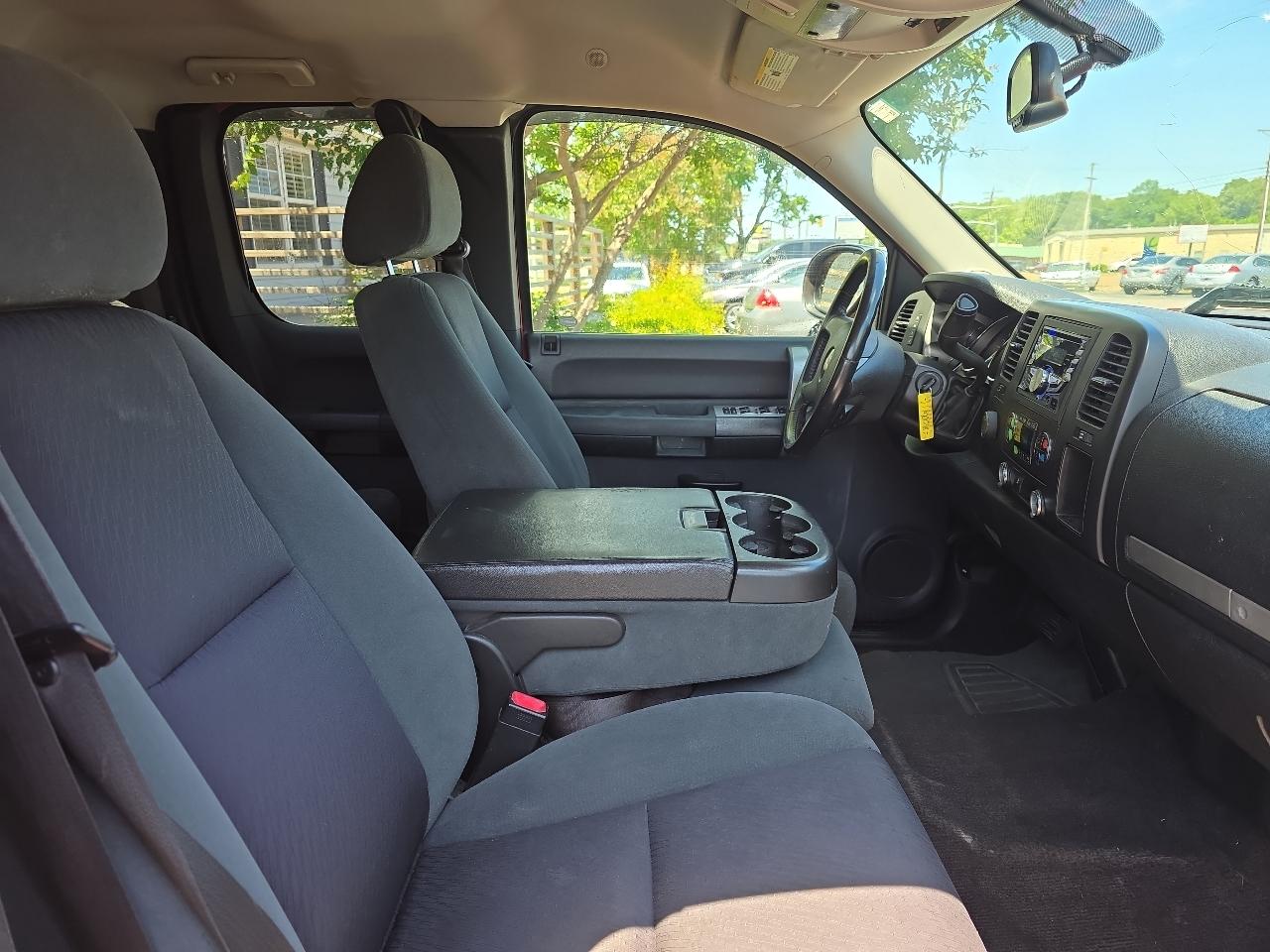 Chevrolet Silverado 1500 4WD Double Cab 147" LT 2009