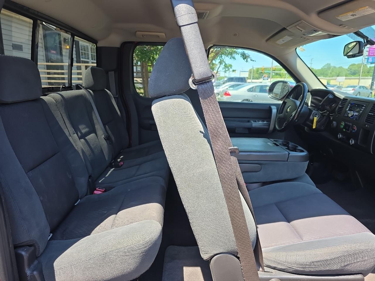Chevrolet Silverado 1500 4WD Double Cab 147" LT 2009