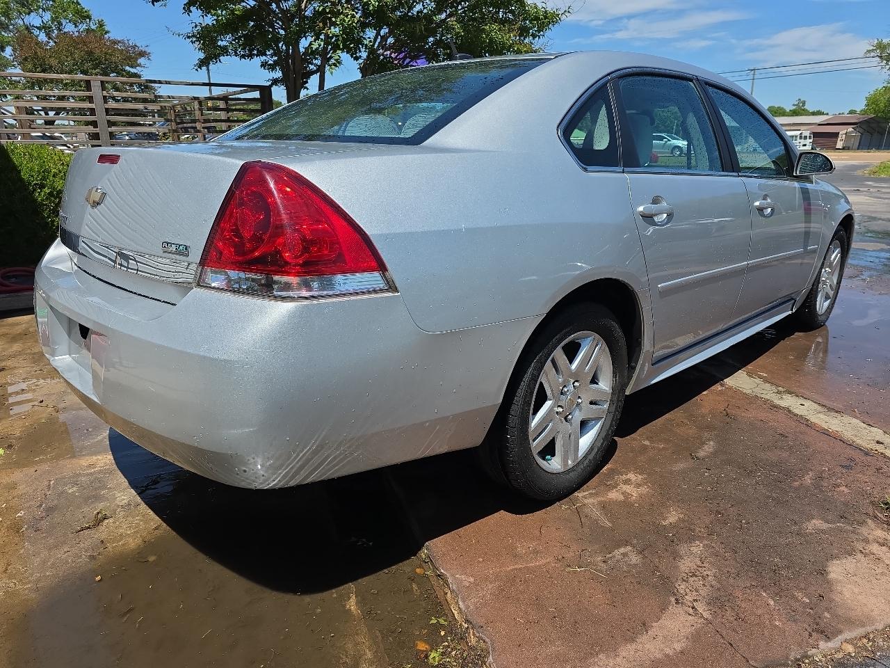 Chevrolet Impala LT 2011