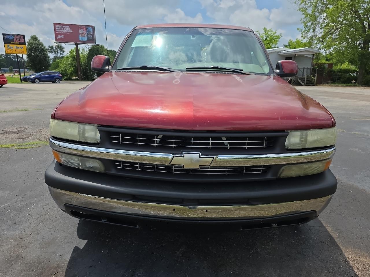 Chevrolet Tahoe 2WD 2003