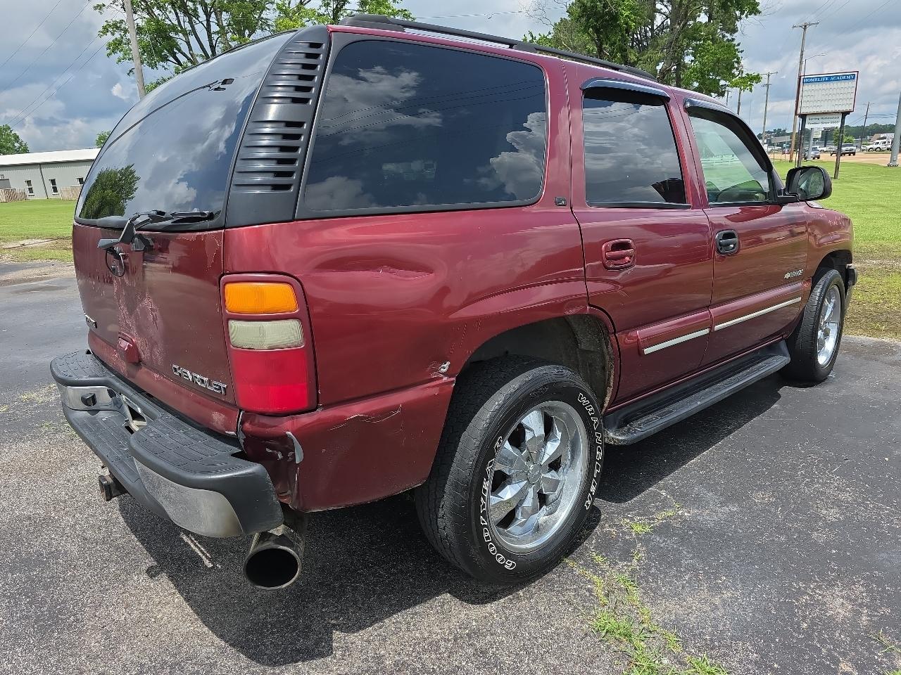 Chevrolet Tahoe 2WD 2003