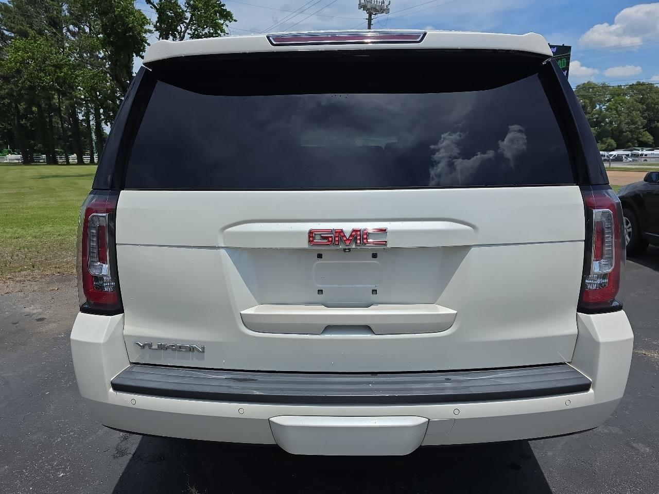 GMC Yukon SLT 2WD 2015