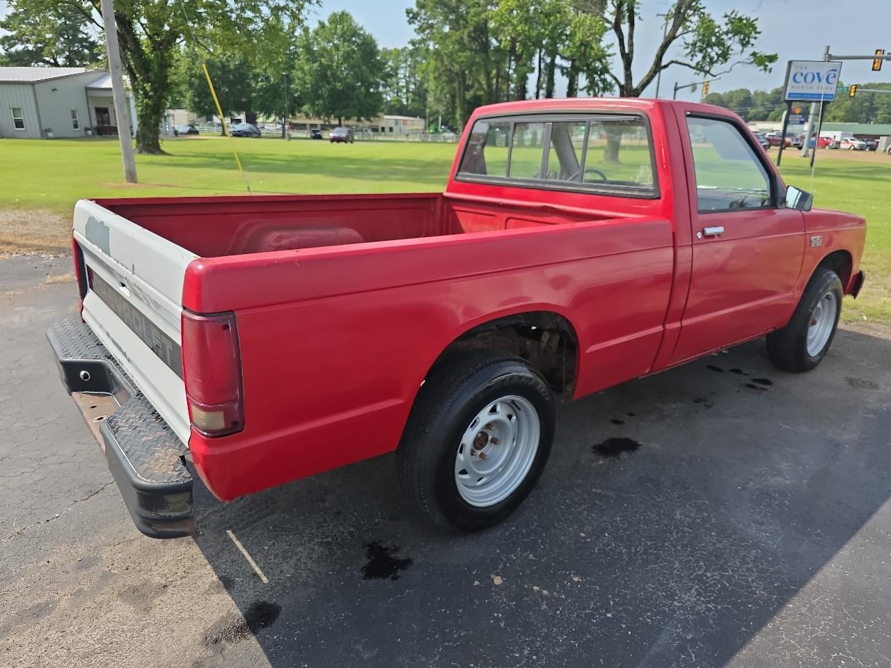 GMC S15 Pickup Reg. Cab Long Bed 2WD 1988