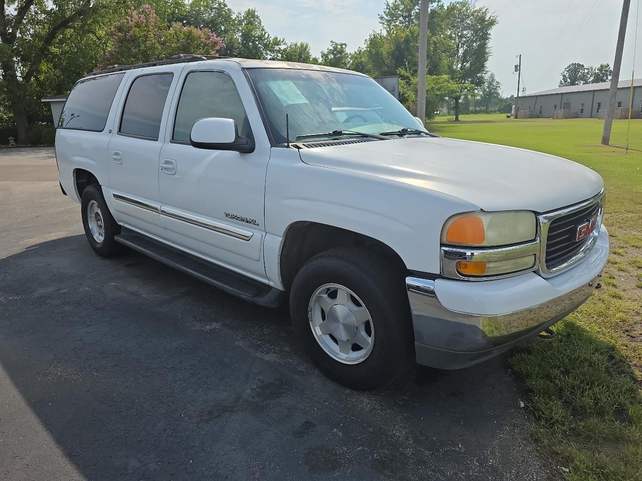 GMC Yukon XL 1500 2WD 2002