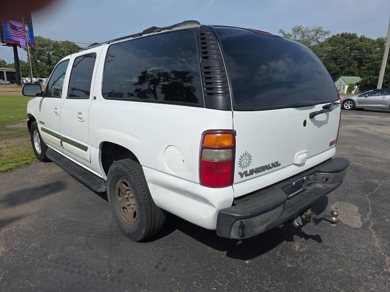 GMC Yukon XL 1500 2WD 2002