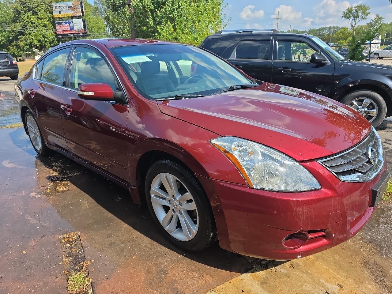 2010 Nissan Altima 3.5 SR