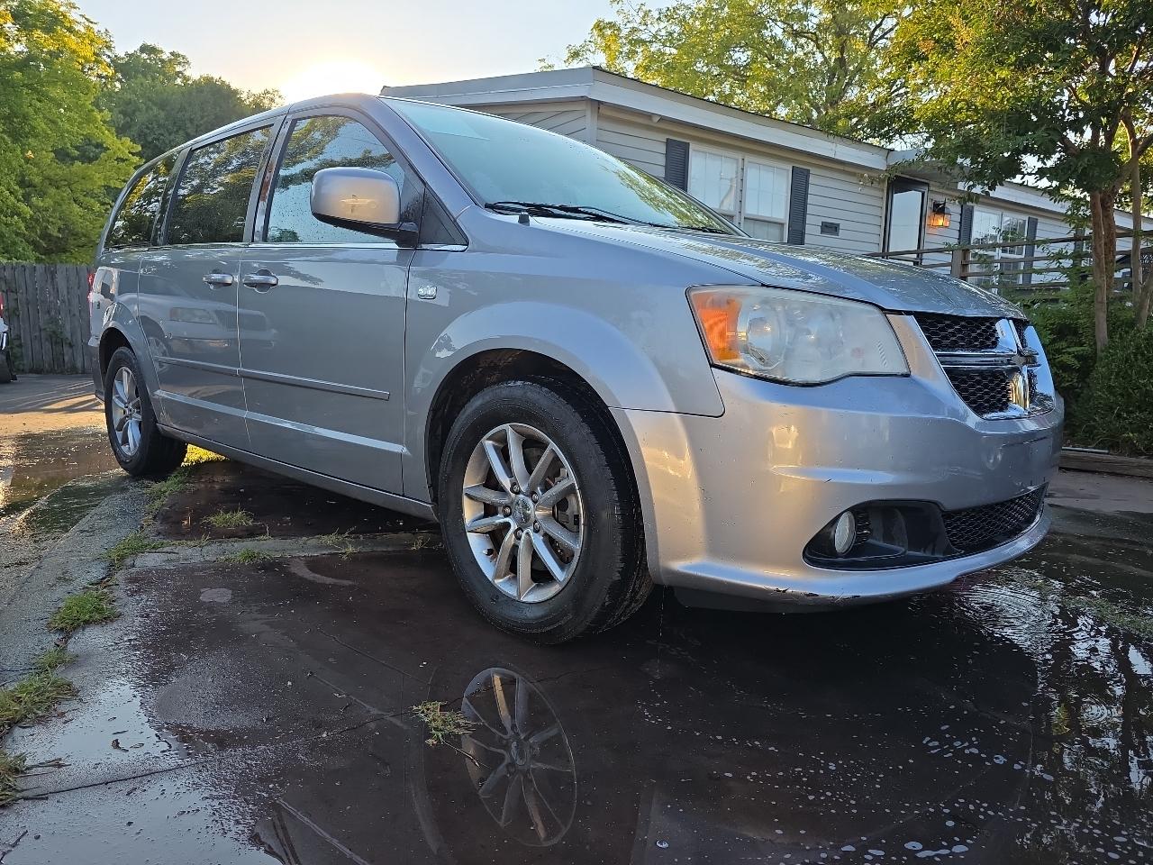 Dodge Grand Caravan SXT 2014