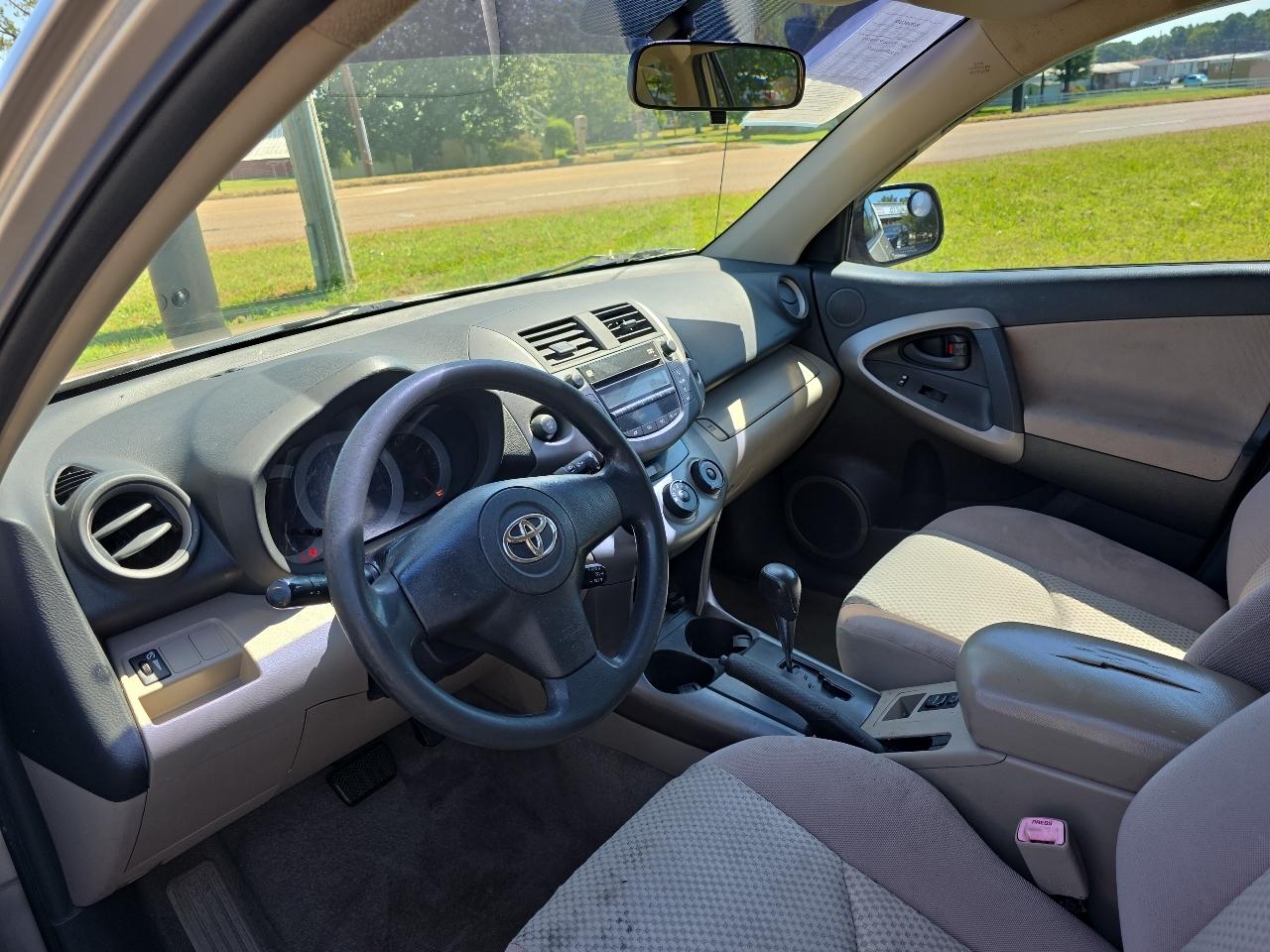 Toyota RAV4 Base I4 2WD 2008