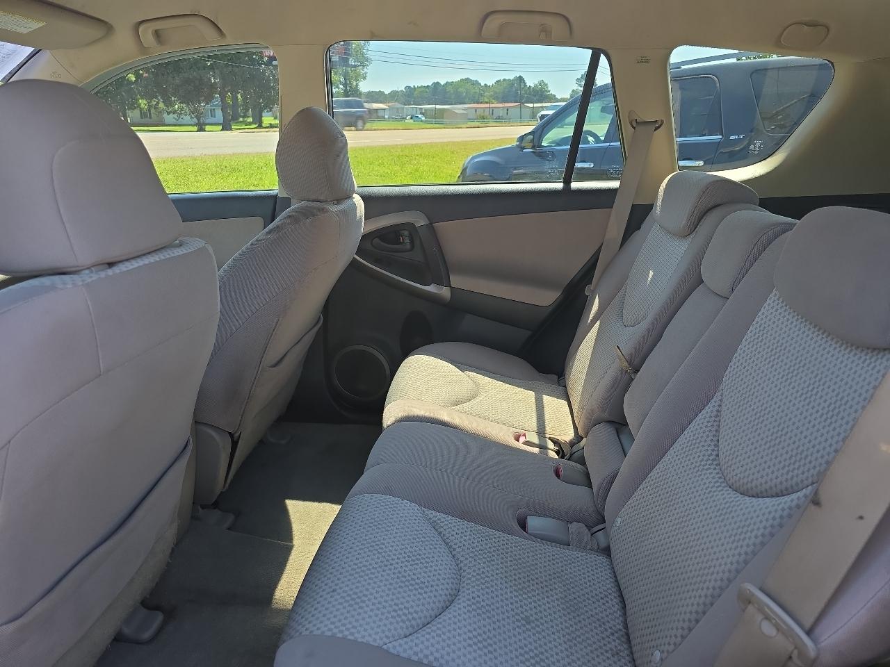 Toyota RAV4 Base I4 2WD 2008
