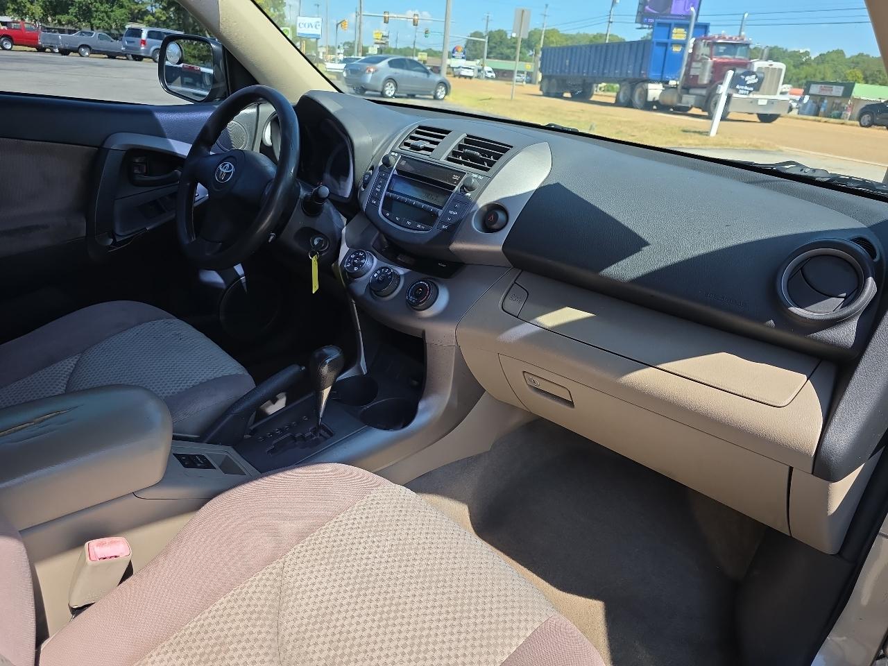 Toyota RAV4 Base I4 2WD 2008
