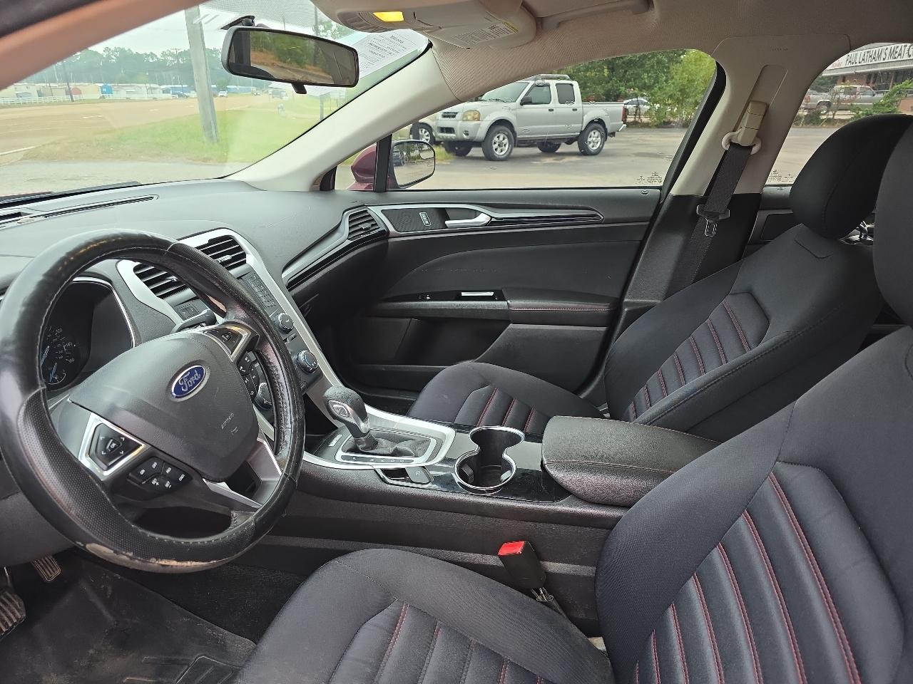 Ford Fusion SE 2014