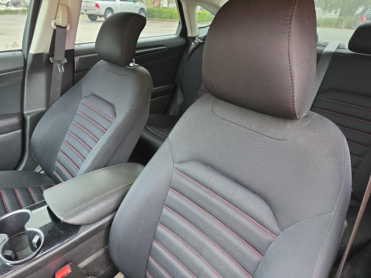 Ford Fusion SE 2014