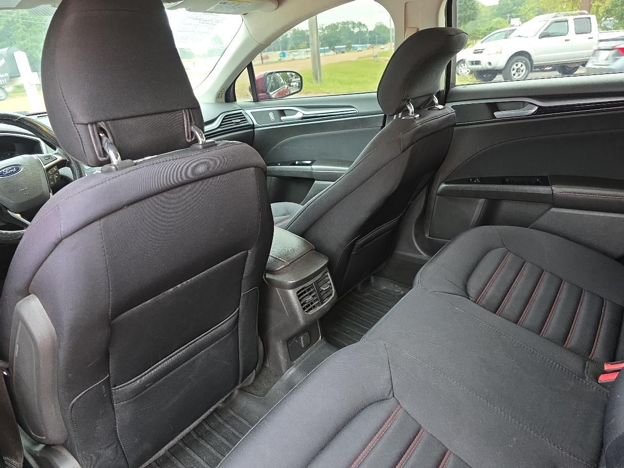 Ford Fusion SE 2014