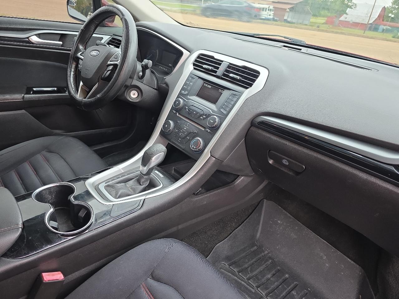 Ford Fusion SE 2014