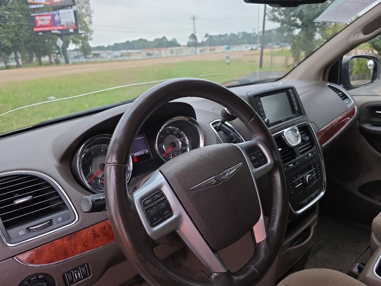 Chrysler Town & Country Touring 2014