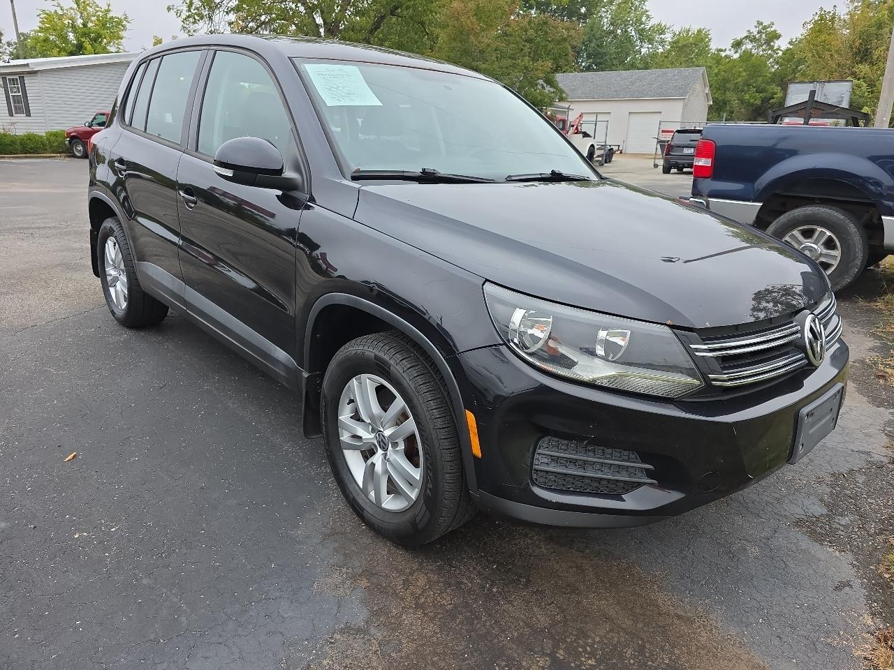 Volkswagen Tiguan S 2013