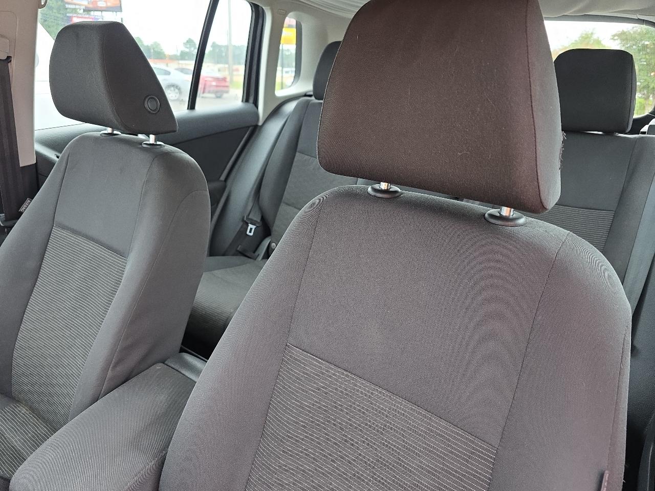 Volkswagen Tiguan S 2013
