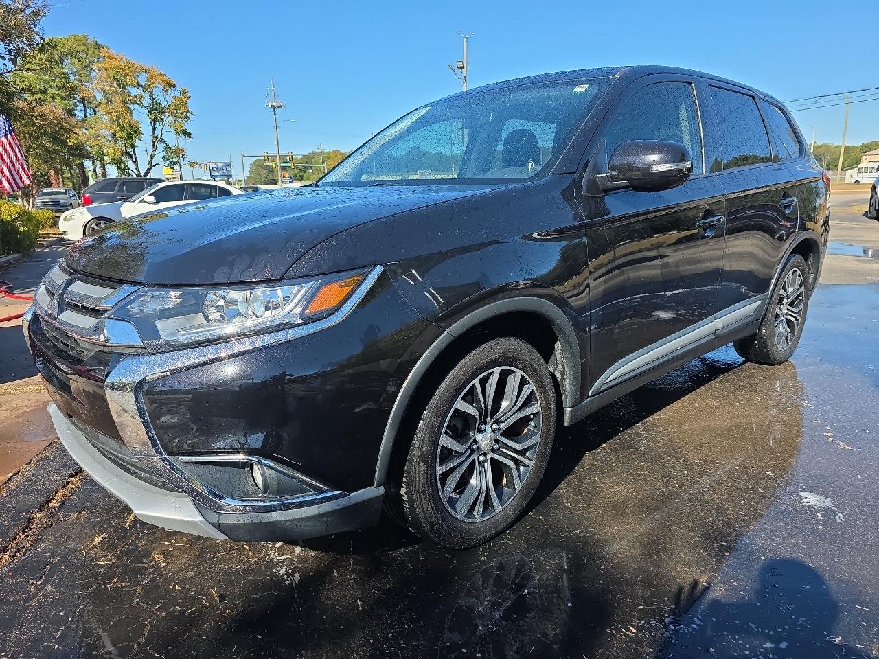 Mitsubishi Outlander SE 2WD 2017