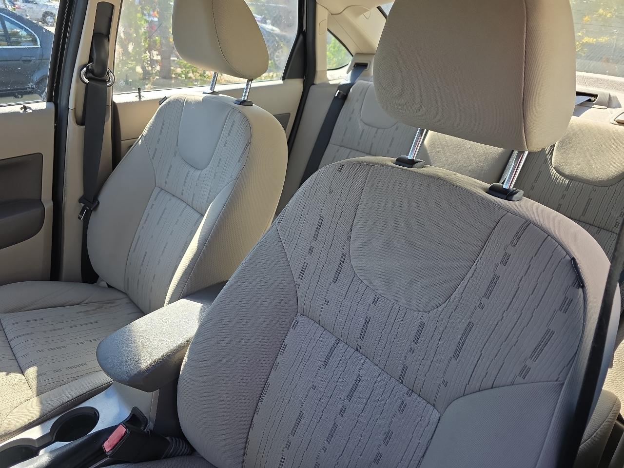 Ford Focus SE Sedan 2008