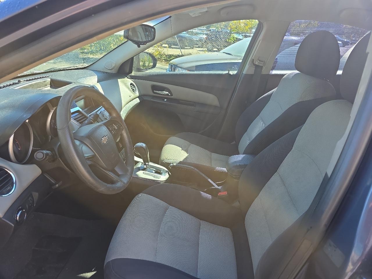 Chevrolet Cruze LS Auto 2014