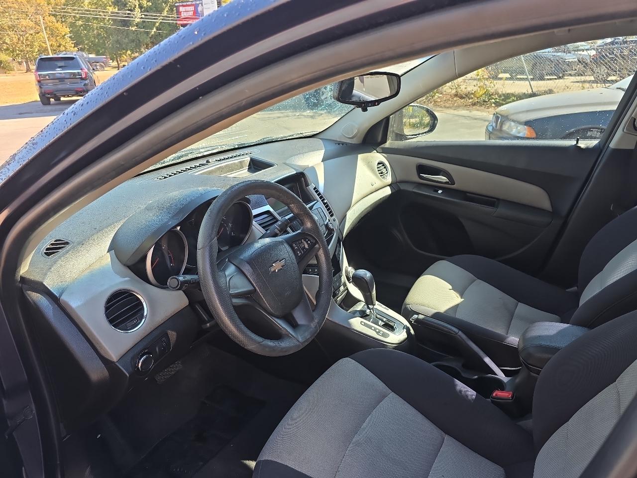 Chevrolet Cruze LS Auto 2014