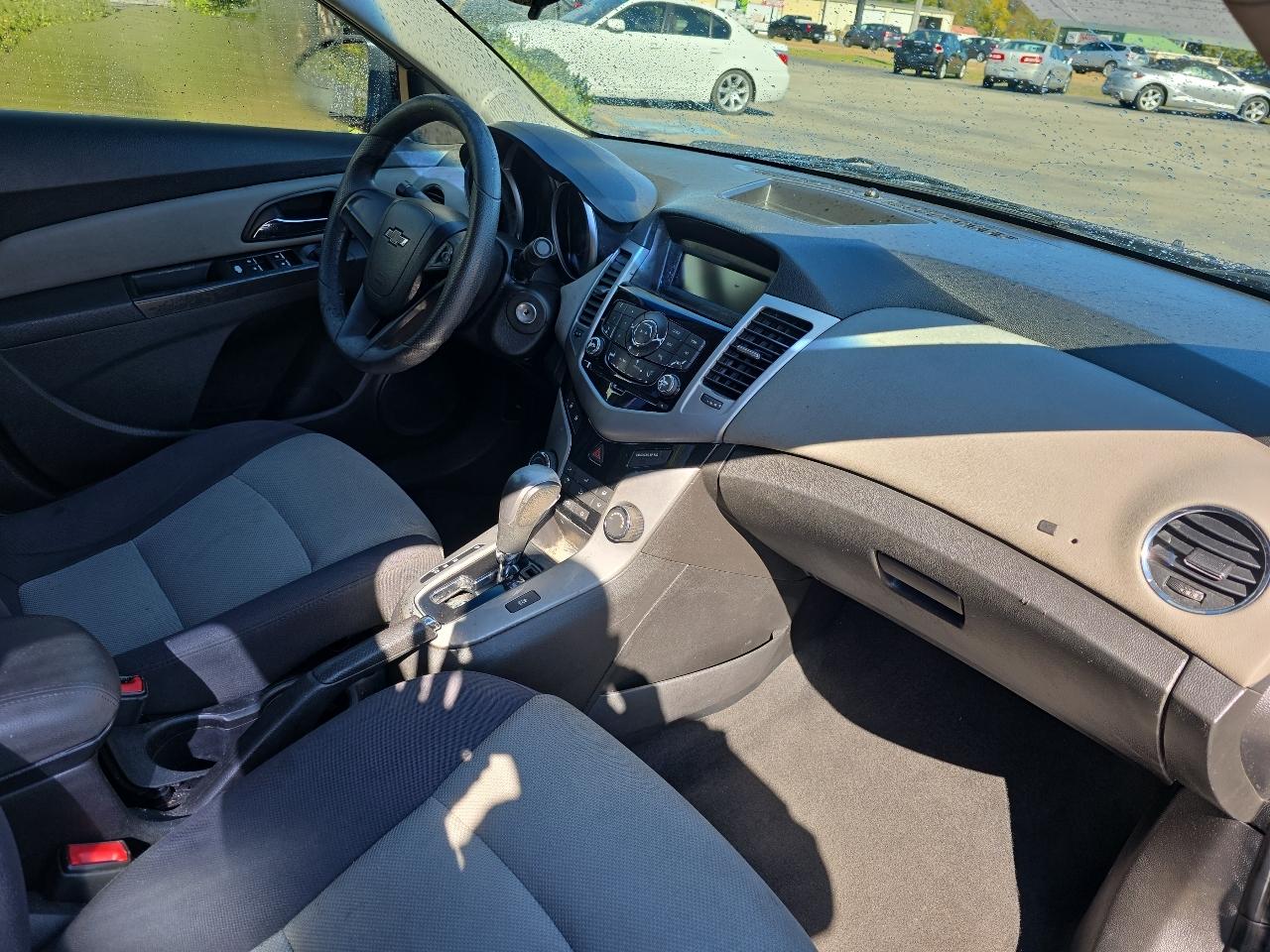 Chevrolet Cruze LS Auto 2014