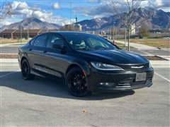 2016 Chrysler 200 