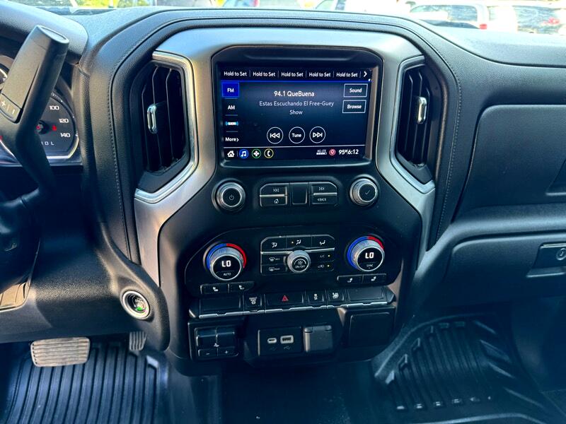 Chevrolet Silverado 3500HD LT Crew Cab 4WD 2022 Chevrolet Silverado 3500HD LT Crew Cab 4WD 2022