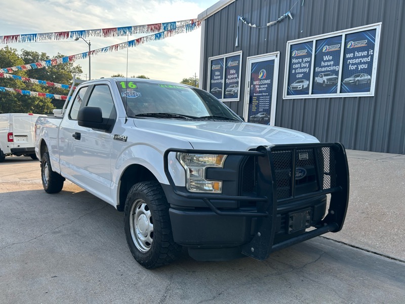 2016 Ford F-150 4WD SuperCab 145" XL