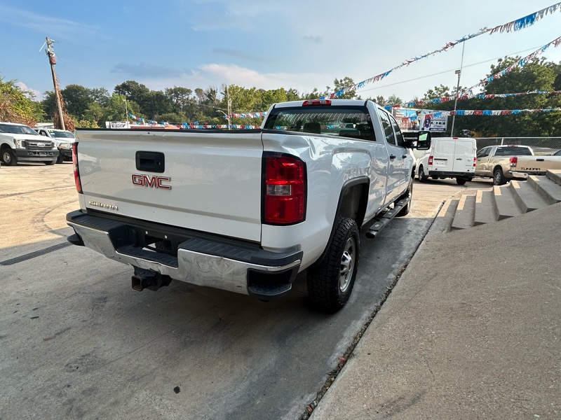 GMC Sierra 2500HD Base Crew Cab 4WD 2017 GMC Sierra 2500HD Base Crew Cab 4WD 2017