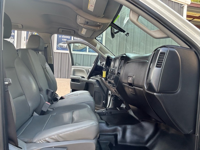 GMC Sierra 2500HD Base Crew Cab 4WD 2017 GMC Sierra 2500HD Base Crew Cab 4WD 2017