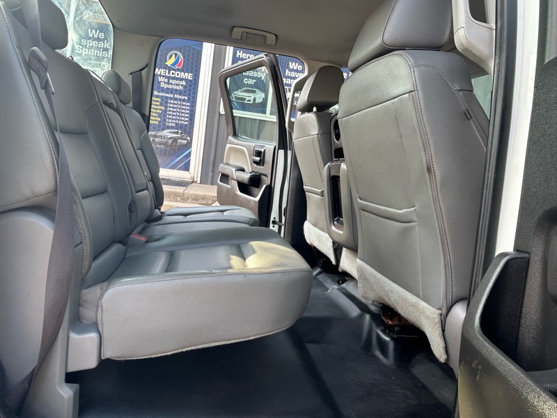 GMC Sierra 2500HD Base Crew Cab 4WD 2017 GMC Sierra 2500HD Base Crew Cab 4WD 2017