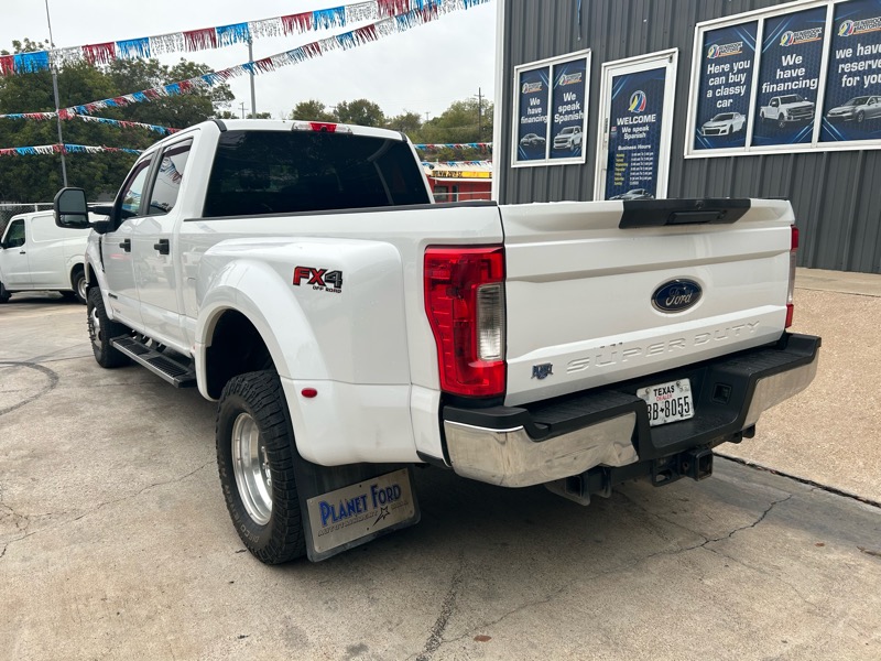 Ford F-350 SD Lariat Crew Cab Long Bed DRW 4WD 2019 Ford F-350 SD Lariat Crew Cab Long Bed DRW 4WD 2019