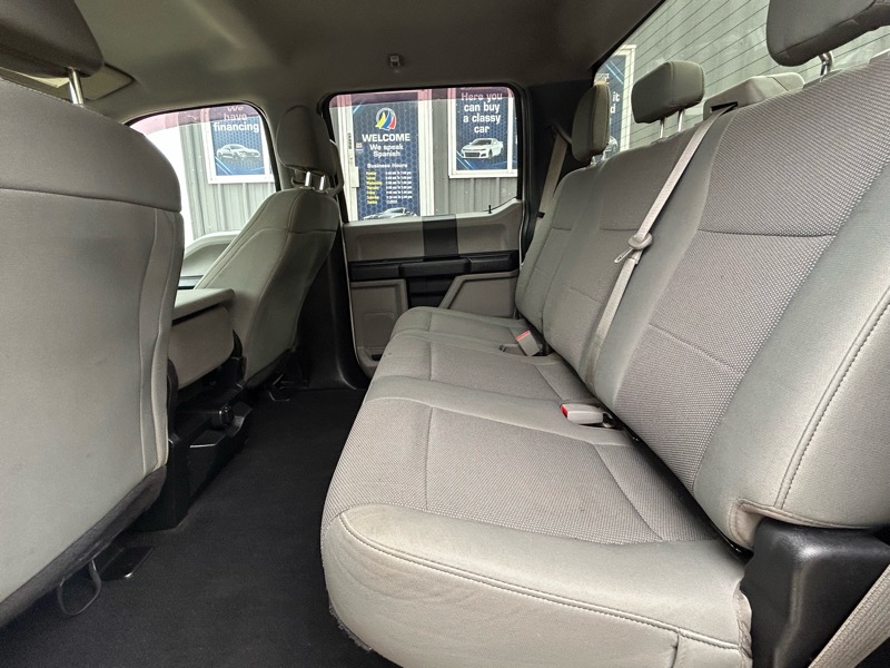 Ford F-350 SD Lariat Crew Cab Long Bed DRW 4WD 2019 Ford F-350 SD Lariat Crew Cab Long Bed DRW 4WD 2019