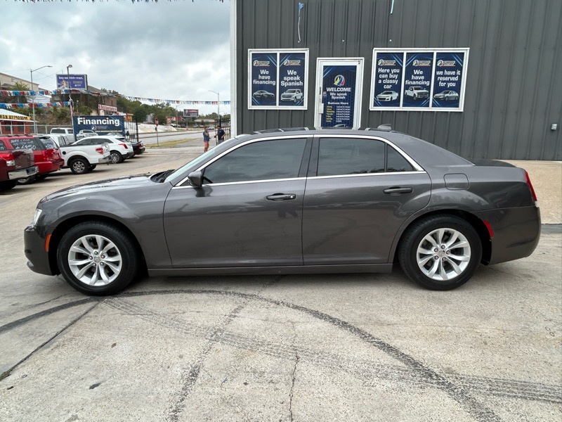 Chrysler 300 Limited RWD 2015 Chrysler 300 Limited RWD 2015
