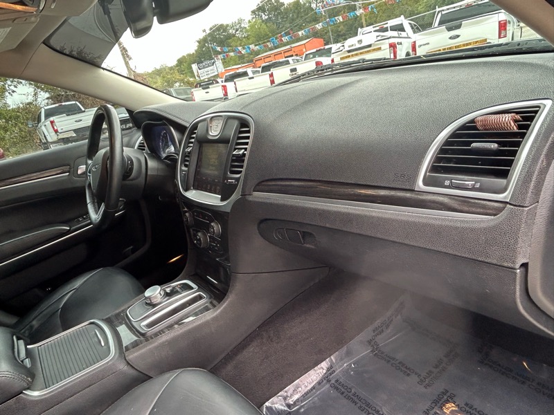 Chrysler 300 Limited RWD 2015 Chrysler 300 Limited RWD 2015